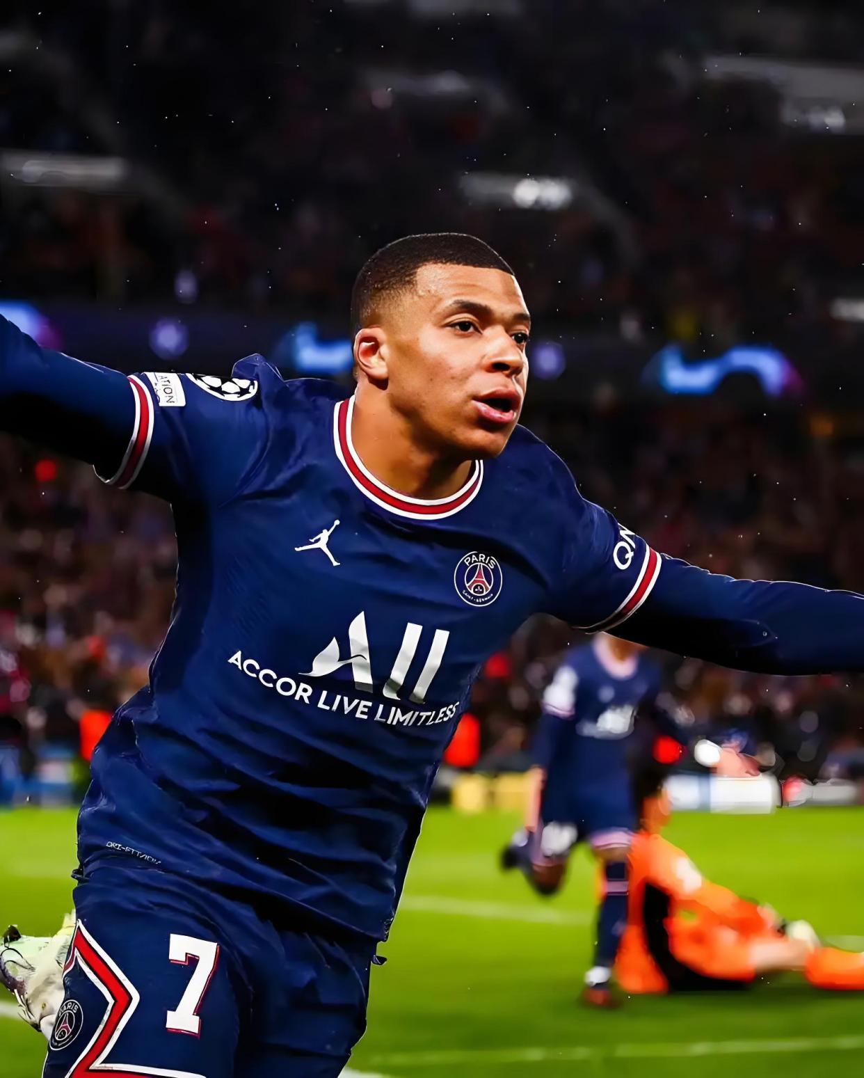 华体会入口 姆巴佩爆冷击败澳大利亚队，出色防守引爆全场！